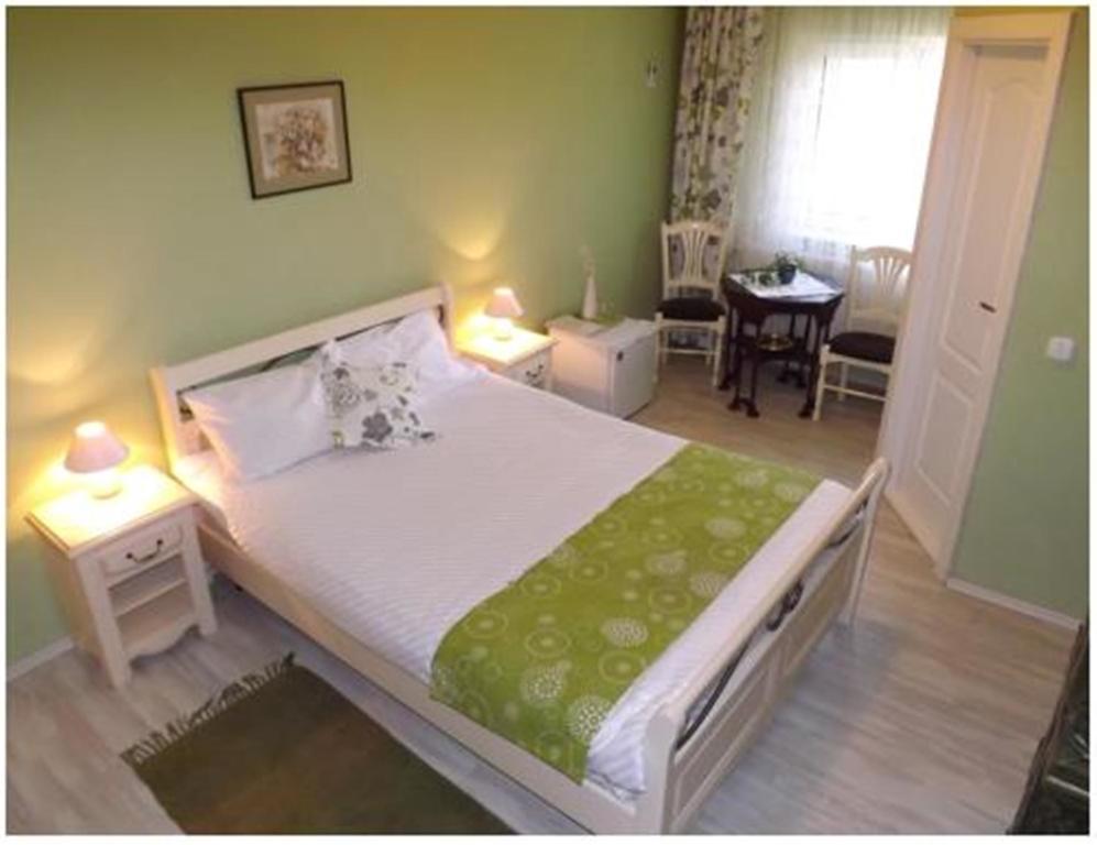Pensiunea Pentru Tine Prietene Arcani Habitación foto